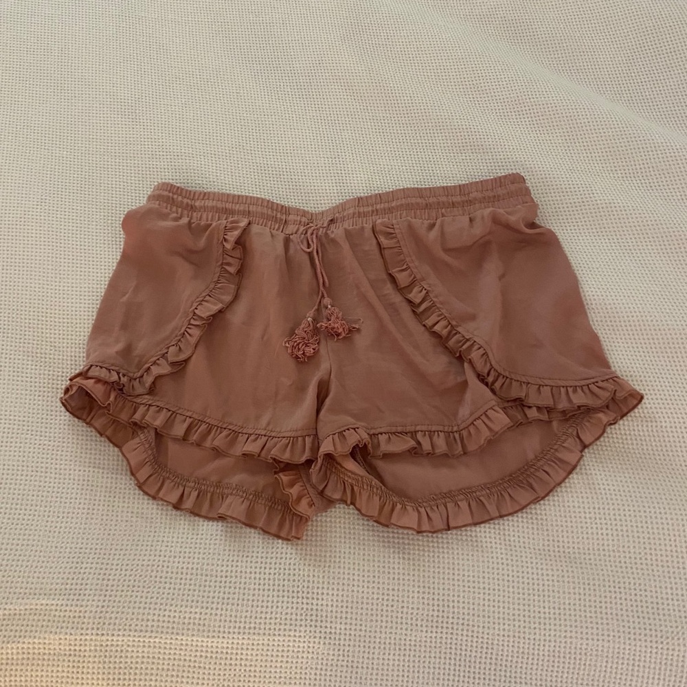 Pink ruffle shorts 🌸